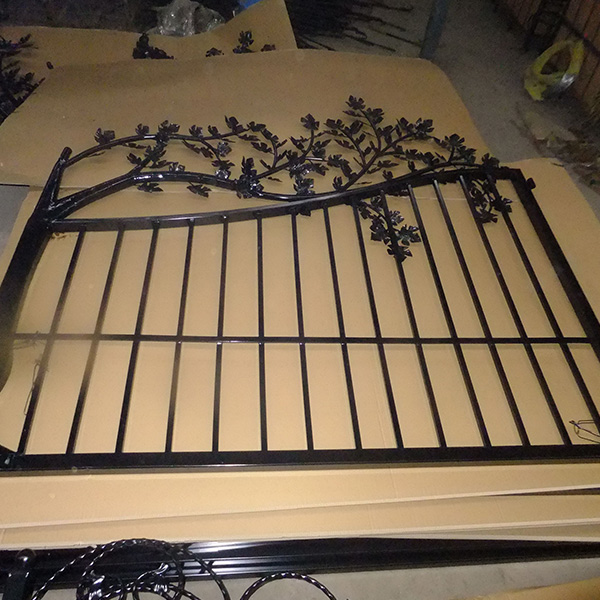 Aluminum gate